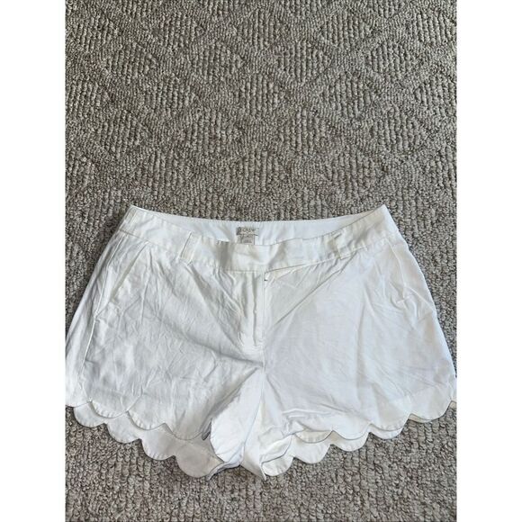Womens J Crew White Linen Scalloped Shorts Size 6 Inseam 3.5 EUC - Picture 1 of 5